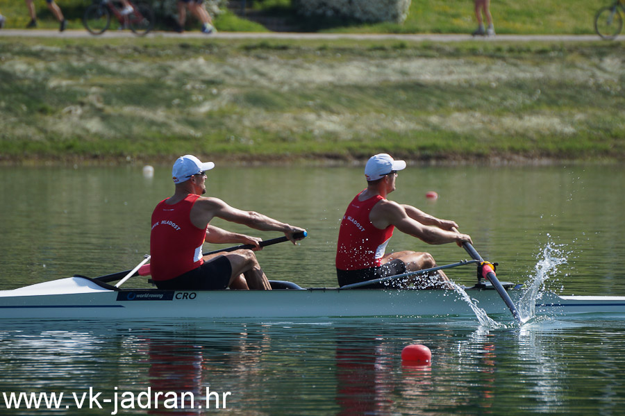 SONY SLT-A58 70-300mm F4-5.6             (c) Petar Milin