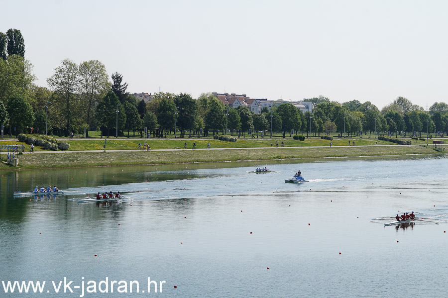 SONY SLT-A58 70-300mm F4-5.6             (c) Petar Milin