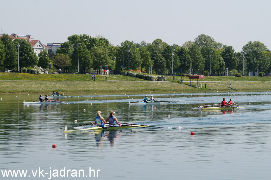 SONY SLT-A58 70-300mm F4-5.6             (c) Petar Milin